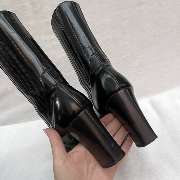 Auc Dolce&Gabbana pointed toe elasticized gores chunky heel smooth leather boots - Picture 8 of 13